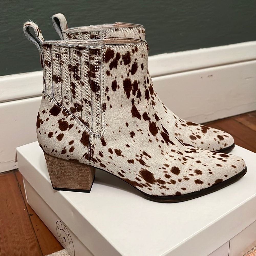 Able Eliza pony calf hair bootie - 7.5